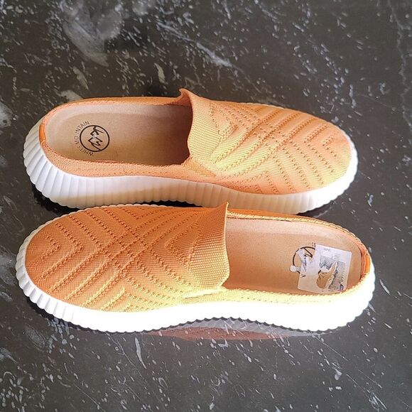 BRAND NEW WHITE MOUNTAIN KNIT SLIP ON MULES-DYSTANT - Picture 5 of 15